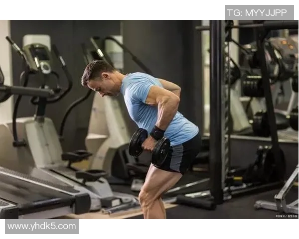 哑铃卧推只用20公斤能否有效提升力量与肌肉增长的秘密揭秘